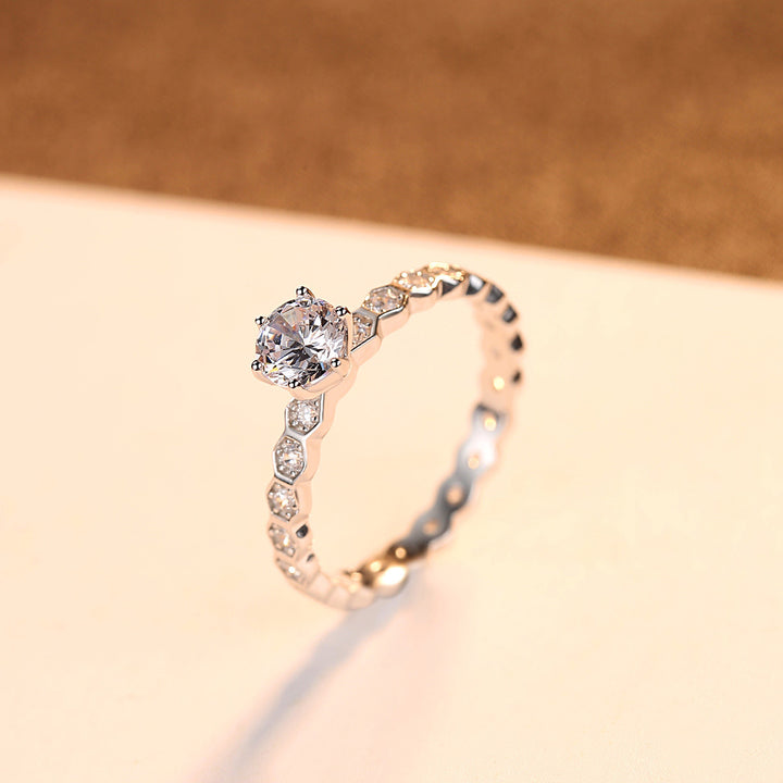 6 Prong Round Single Row Engagement Wedding Ring