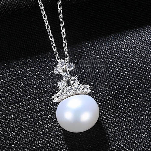 Freshwater Pearl Necklace | Vintage Crown & Oblate Pendant