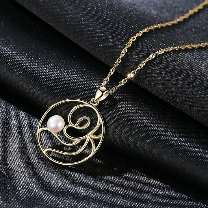 Freshwater Pearl & Carved Circle Pendant | Silver Necklace