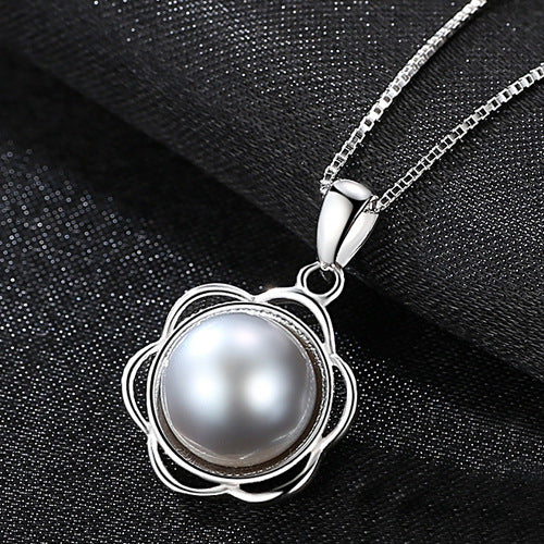Natural Freshwater Pearl Necklace with Hollow Flower Pendant